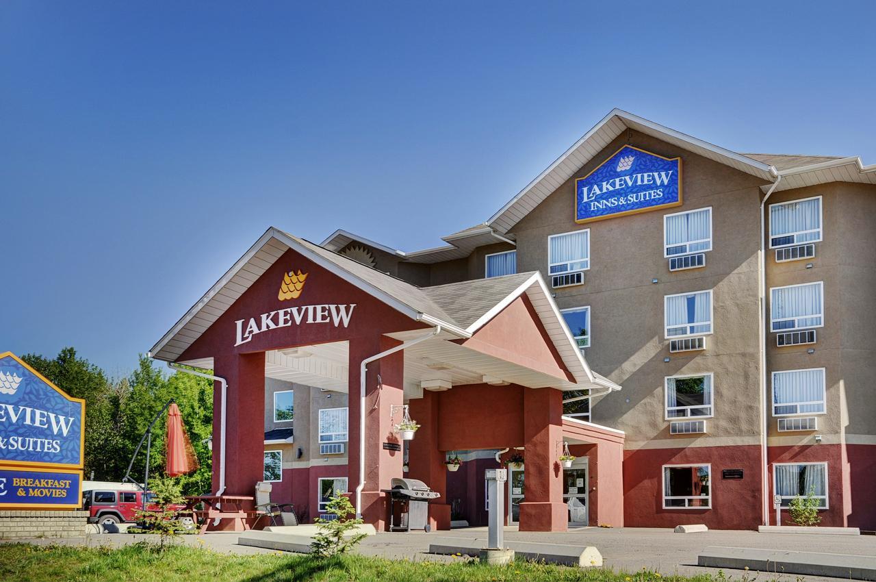 Lakeview Inns & Suites - Chetwynd المظهر الخارجي الصورة